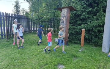1 (14)